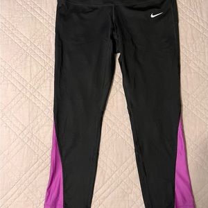 WOMENS NIKE DRY FIT LEGGINGS